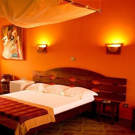 Hotel Serena Тулиара Экстерьер фото